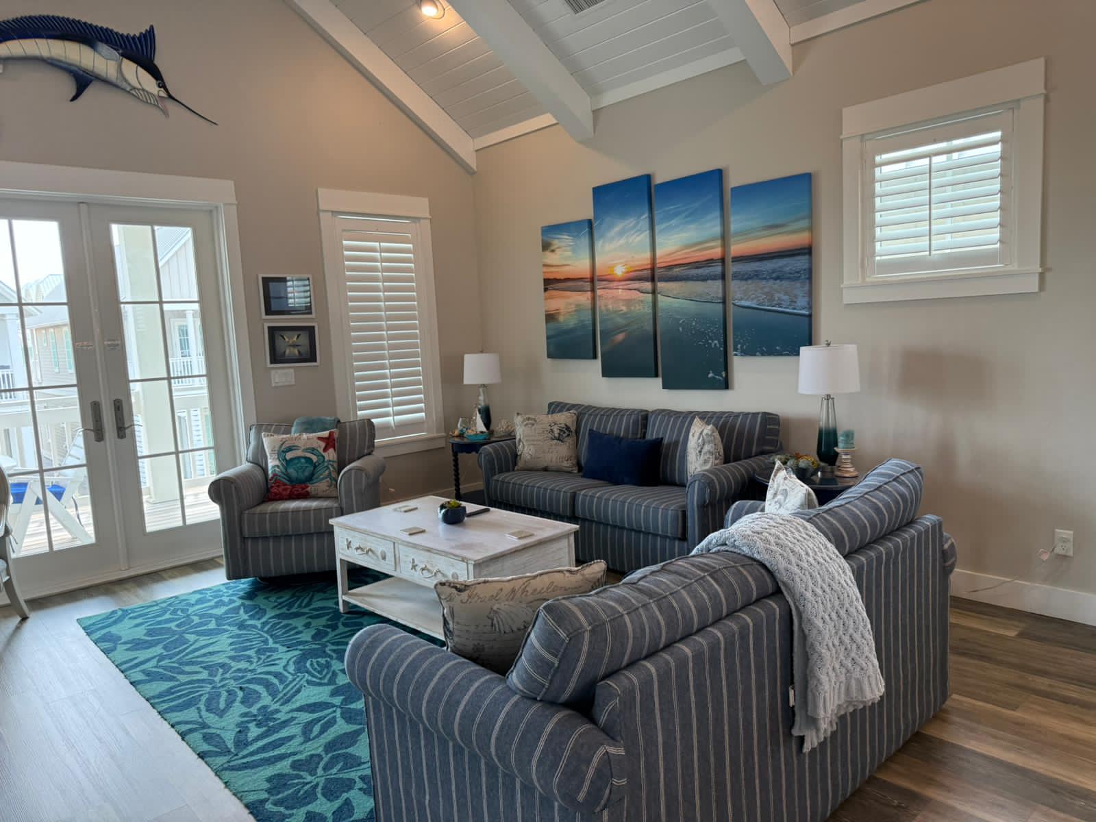 FURNITURE CLEANING SERVICE